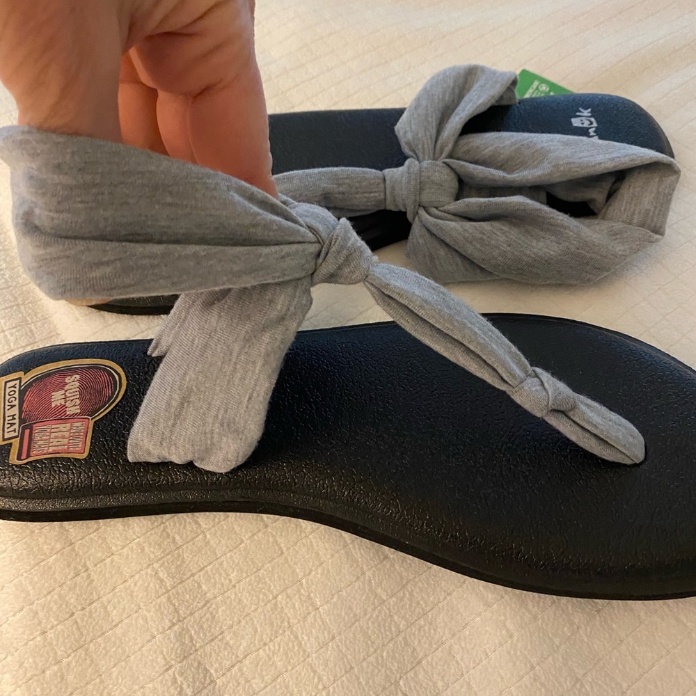 SANUK Yoga Sling “Ella” Sandals in Grey. Women’s size 7, New with Tags - Picture 7 of 13